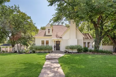 704 N College Street, McKinney, TX 75069 - Photo 4