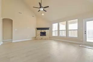 237 Frontier Dr, Waxahachie, TX 75167 - Photo 2