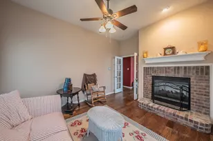9129 Chardin Park Dr, Fort Worth, TX 76244 - Photo 8