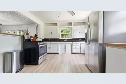 417 W Gentry Street, Hamilton, TX 76531 - Photo 2
