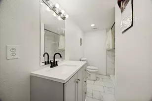 423 W Munson St, Denison, TX 75020 - Photo 6