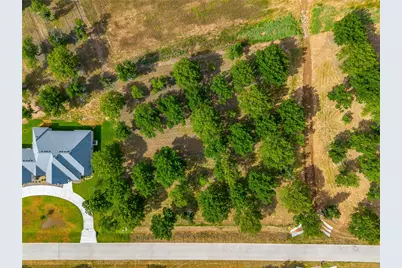 2325 E Landings S, Granbury, TX 76049 - Photo 6