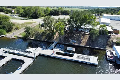 2325 E Landings S, Granbury, TX 76049 - Photo 20