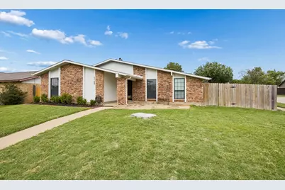 5168 Pruitt Drive, The Colony, TX 75056 - Photo 2
