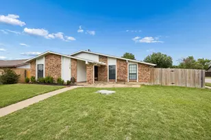 5168 Pruitt Dr, The Colony, TX 75056 - Photo 2