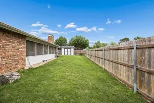 5168 Pruitt Dr, The Colony, TX 75056 - Photo 4