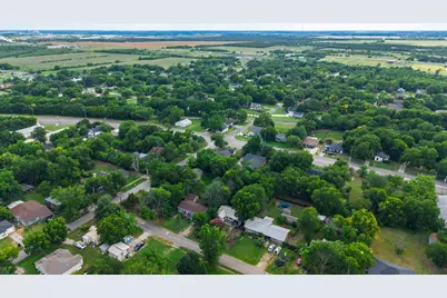906 Branch Street, Greenville, TX 75401 - Photo 32