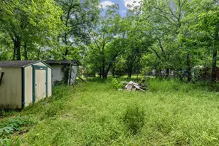 906 Branch St, Greenville, TX 75401 - Photo 24