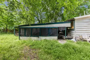 906 Branch St, Greenville, TX 75401 - Photo 22
