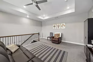431 W Pioneer Dr, Irving, TX 75061 - Photo 18