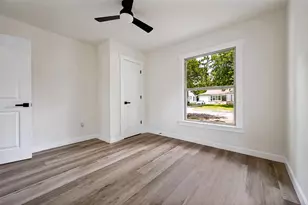 1614 W 3rd St, Irving, TX 75060 - Photo 16