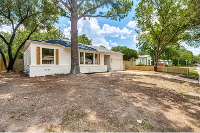 1614 W 3rd Street, Irving, TX 75060 - Photo 2