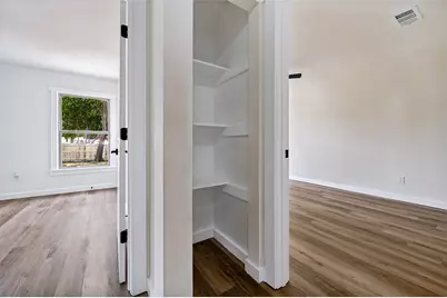 1614 W 3rd Street, Irving, TX 75060 - Photo 20
