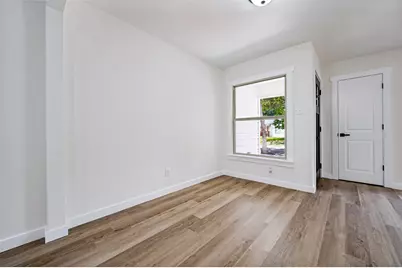 1614 W 3rd Street, Irving, TX 75060 - Photo 6