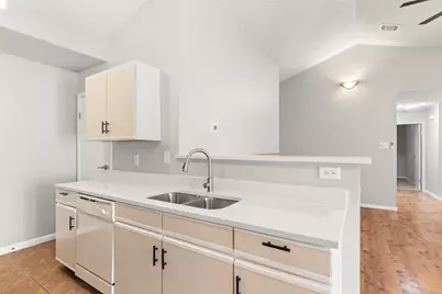 217 Teakwood Lane, Lewisville, TX 75067 - Photo 10