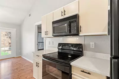 217 Teakwood Lane, Lewisville, TX 75067 - Photo 8