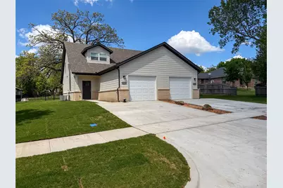 411 W Dulin Street, Sherman, TX 75090 - Photo 1