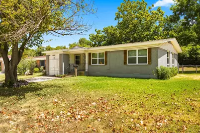 726 N Carrier Parkway, Grand Prairie, TX 75050 - Photo 1