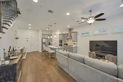 7859 Minglewood Ln, Dallas, TX 75231 - Photo 2