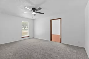 9901 Dickens Dr, Benbrook, TX 76126 - Photo 10