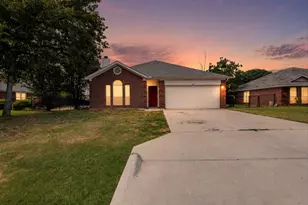 406 Red Bud Ln, Tolar, TX 76476 - Photo 1