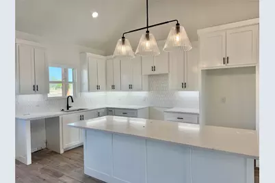 2021 Collin Street, Weatherford, TX 76085 - Photo 6