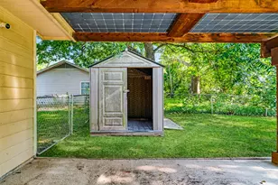 855 14th St NW, Paris, TX 75460 - Photo 16