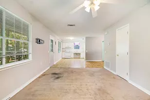 855 14th St NW, Paris, TX 75460 - Photo 8