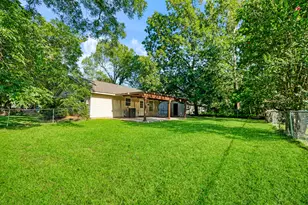 855 14th St NW, Paris, TX 75460 - Photo 18