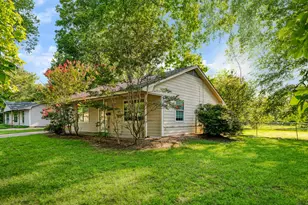 855 14th St NW, Paris, TX 75460 - Photo 2