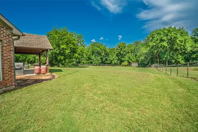 239 County Road 4105, Bonham, TX 75418 - Photo 32