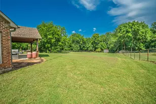 239 Co Rd 4105, Bonham, TX 75418 - Photo 32
