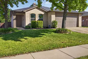 8704 Swan Park Dr, Denton, TX 76210 - Photo 2