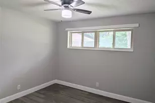 710 E Five Mile Pkwy, Dallas, TX 75216 - Photo 20