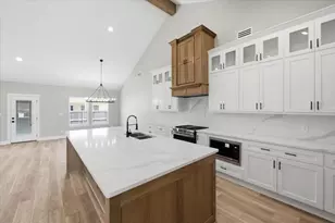 13015 Rainier Dr, Woodway, TX 76712 - Photo 8