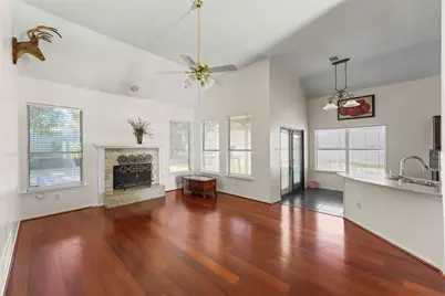 900 Chauvin Drive, Cedar Hill, TX 75104 - Photo 2