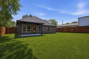 907 Renfro Dr, White Settlement, TX 76108 - Photo 22