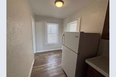 3529 W 7th Street #7, Fort Worth, TX 76107 - Photo 6