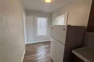 3529 W 7th St, Fort Worth, TX 76107 - Photo 6