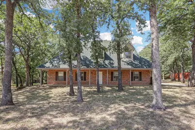 104 W Ash Lane, Euless, TX 76039 - Photo 2