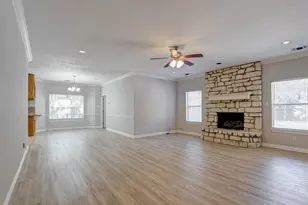104 W Ash Ln, Euless, TX 76039 - Photo 18