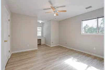 104 W Ash Lane, Euless, TX 76039 - Photo 34
