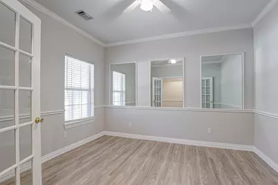 104 W Ash Lane, Euless, TX 76039 - Photo 10
