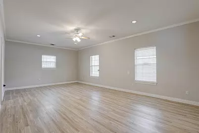 104 W Ash Lane, Euless, TX 76039 - Photo 12