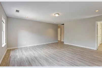 104 W Ash Lane, Euless, TX 76039 - Photo 40