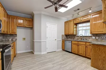 104 W Ash Lane, Euless, TX 76039 - Photo 22