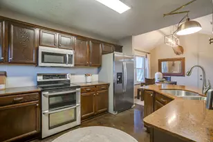 401 Hillside Dr, Aledo, TX 76008 - Photo 18