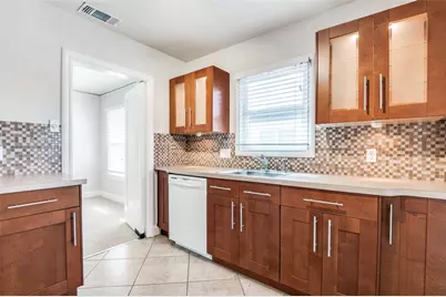 1324 Kings Highway #3, Dallas, TX 75208 - Photo 6