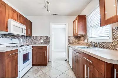1324 Kings Highway #3, Dallas, TX 75208 - Photo 4