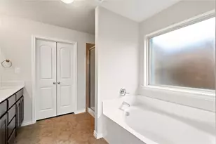 217 Angelina Ct, Azle, TX 76020 - Photo 24